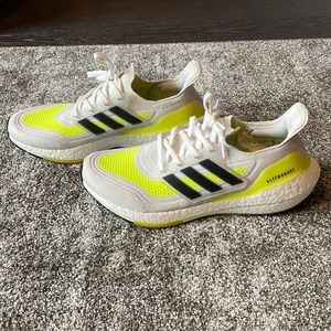 adidas Ultraboost ‘21. Mens 10.5